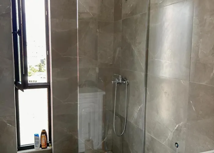 Arlis New Apartamento Tirana