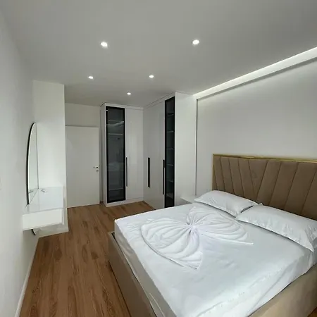 Apartment Arlis New Tirana