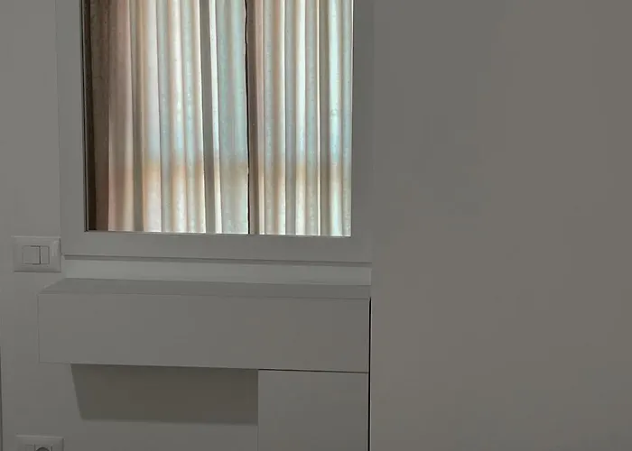 Arlis New * 地拉那